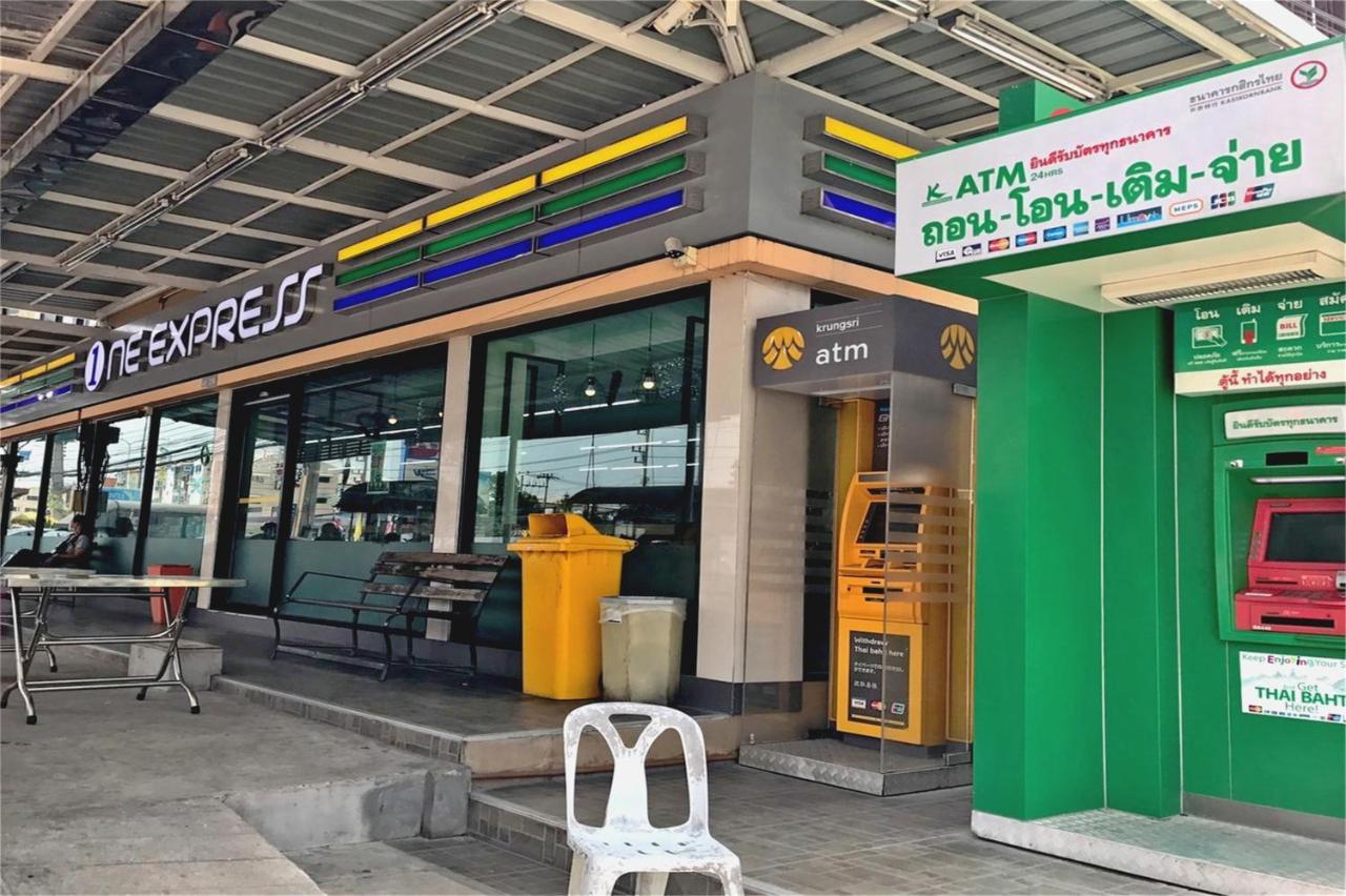 Hin Nam & Maysa - Happy Rent * Hua Hin