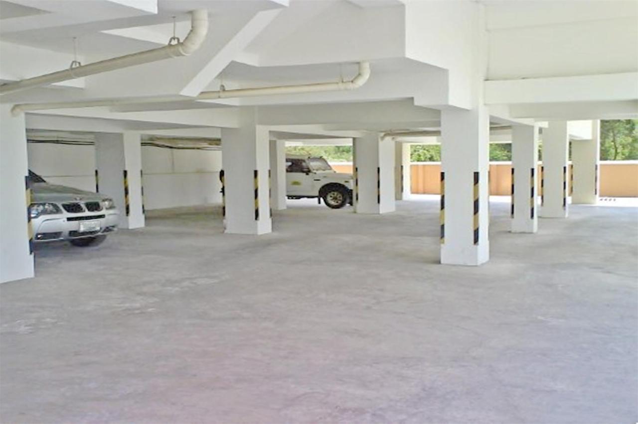 Hin Nam & Maysa - Happy Rent Hua Hin