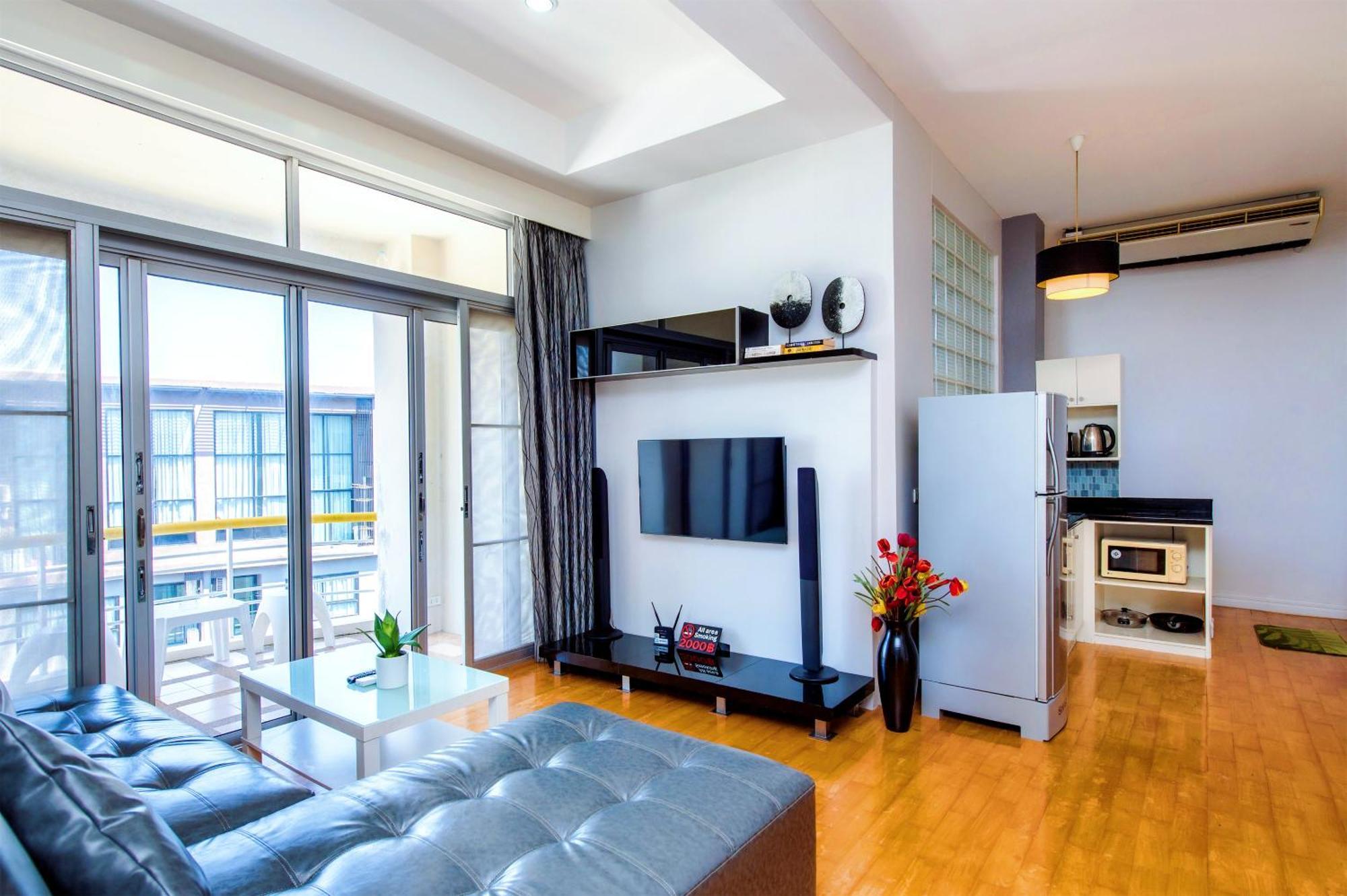 Hin Nam & Maysa - Happy Rent * Hua Hin